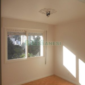 Apartamento com 61m², 2 dormitórios, no bairro Centro em Caxias do Sul para Comprar