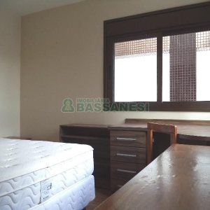 Apto Mobiliado com 59m², 1 dormitório, 1 vaga, no bairro Centro em Caxias do Sul para Comprar