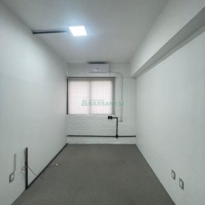 Sala com 250m², no bairro São Pelegrino em Caxias do Sul para Alugar