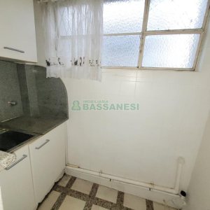 Apartamento com 70m², 3 dormitórios, 1 vaga, no bairro Jardim América em Caxias do Sul para Comprar