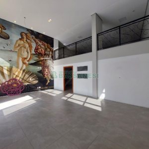 Loja com 370m², 2 vagas, no bairro Santa Catarina em Caxias do Sul para Alugar