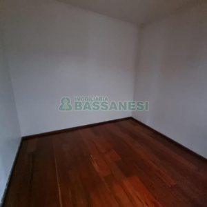 Casa com 184m², 3 dormitórios, 2 vagas, no bairro Panazzolo em Caxias do Sul para Alugar ou Comprar