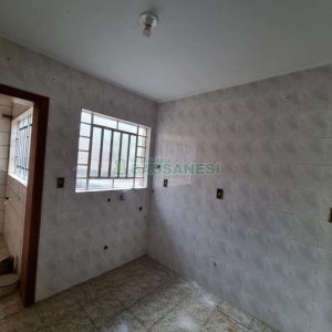 Casa com 184m², 3 dormitórios, 2 vagas, no bairro Panazzolo em Caxias do Sul para Alugar ou Comprar
