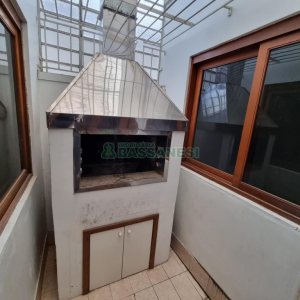 Casa com 184m², 3 dormitórios, 2 vagas, no bairro Panazzolo em Caxias do Sul para Alugar ou Comprar