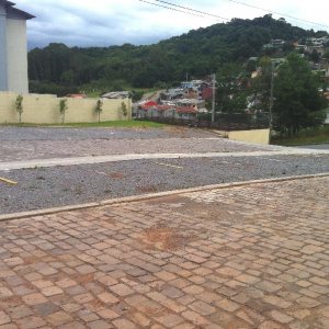 Loja com 475m², no bairro Diamantino em Caxias do Sul para Comprar