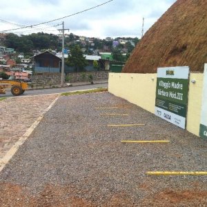Loja com 475m², no bairro Diamantino em Caxias do Sul para Comprar