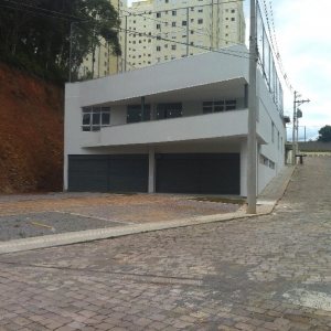 Loja com 475m², no bairro Diamantino em Caxias do Sul para Comprar