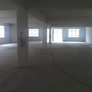 Loja com 475m², no bairro Diamantino em Caxias do Sul para Comprar