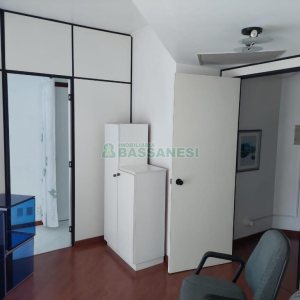 Sala Mobiliada com 95m², no bairro Centro em Caxias do Sul para Alugar