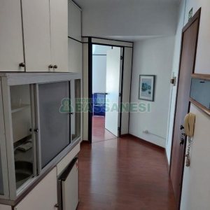 Sala Mobiliada com 95m², no bairro Centro em Caxias do Sul para Alugar