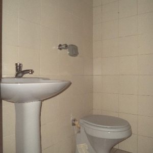 Loja com 30m², no bairro De Lazzer em Caxias do Sul para Alugar