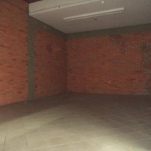Loja com 45m², no bairro De Lazzer em Caxias do Sul para Alugar