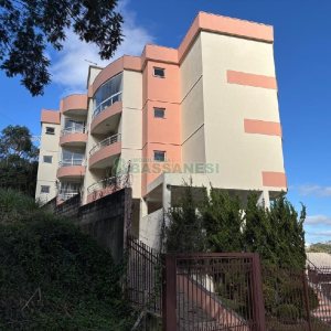 Apartamento com 68m², 2 dormitórios, 2 vagas, no bairro Vinhedos em Caxias do Sul para Alugar