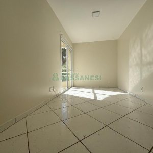 Apartamento com 68m², 2 dormitórios, 2 vagas, no bairro Vinhedos em Caxias do Sul para Alugar