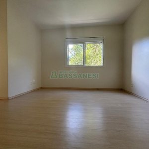 Apartamento com 68m², 2 dormitórios, 2 vagas, no bairro Vinhedos em Caxias do Sul para Alugar