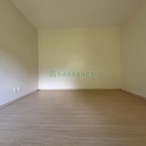Apartamento com 68m², 2 dormitórios, 2 vagas, no bairro Vinhedos em Caxias do Sul para Alugar