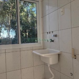 Apartamento com 68m², 2 dormitórios, 2 vagas, no bairro Vinhedos em Caxias do Sul para Alugar