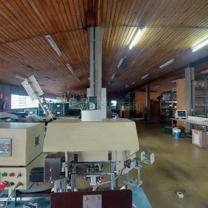 Pavilhão com 985m², no bairro Floresta em Caxias do Sul para Alugar