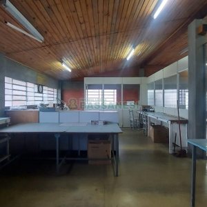 Pavilhão com 985m², no bairro Floresta em Caxias do Sul para Alugar