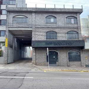 Predio com 784m², 1 vaga, no bairro Centro em Caxias do Sul para Alugar