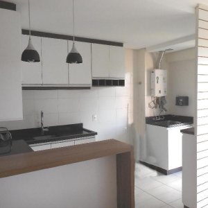 Apto Mobiliado, 2 dormitórios, 1 vaga, no bairro Rio Branco em Caxias do Sul para Comprar