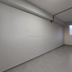 Sala com 41m², 1 vaga, no bairro Santa Catarina em Caxias do Sul para Alugar