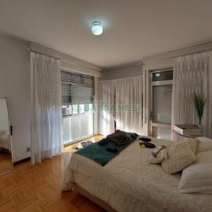 Apartamento com 305m², 4 dormitórios, no bairro Centro em Caxias do Sul para Comprar