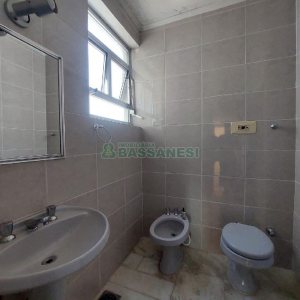 Apartamento com 270m², 4 dormitórios, no bairro Centro em Caxias do Sul para Alugar ou Comprar