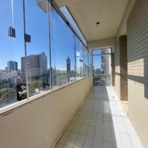 Apartamento com 270m², 4 dormitórios, no bairro Centro em Caxias do Sul para Alugar ou Comprar