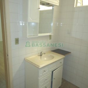 Sala com 21m², no bairro Centro em Caxias do Sul para Alugar
