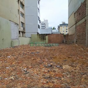 Terreno com 330m², no bairro Centro em Caxias do Sul para Alugar