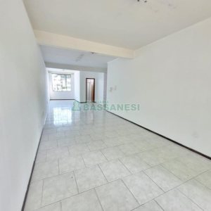 Sala com 110m², no bairro São Pelegrino em Caxias do Sul para Alugar