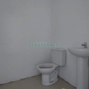 Sala com 64m², 1 vaga, no bairro Lourdes em Caxias do Sul para Comprar