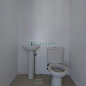 Sala com 64m², 1 vaga, no bairro Lourdes em Caxias do Sul para Comprar