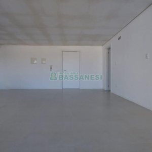 Sala com 64m², 1 vaga, no bairro Lourdes em Caxias do Sul para Comprar