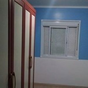 Apartamento com 53m², 2 dormitórios, 1 vaga, no bairro Charqueadas em Caxias do Sul para Comprar