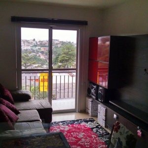Apartamento com 53m², 2 dormitórios, 1 vaga, no bairro Charqueadas em Caxias do Sul para Comprar