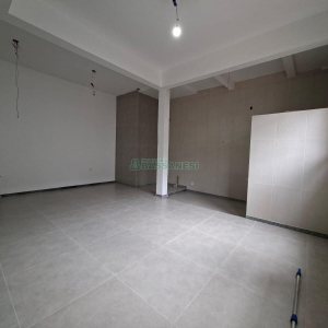 Loja com 140m², 1 vaga, no bairro Pio X em Caxias do Sul para Alugar