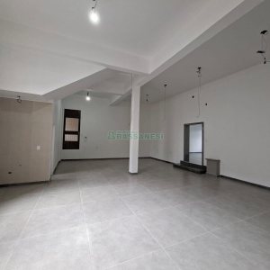Loja com 140m², 1 vaga, no bairro Pio X em Caxias do Sul para Alugar