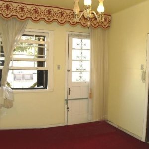 Casa Comercial com 400m², 4 dormitórios, 2 vagas, no bairro Centro em Caxias do Sul para Alugar