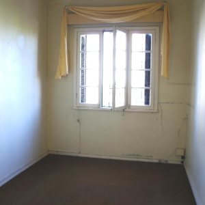 Casa Comercial com 400m², 4 dormitórios, 2 vagas, no bairro Centro em Caxias do Sul para Alugar