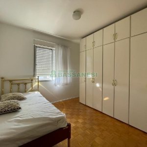 Apartamento com 68m², 2 dormitórios, 1 vaga, no bairro São Pelegrino em Caxias do Sul para Alugar ou Comprar