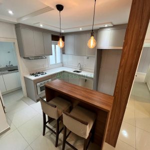 Apto Mobiliado com 250m², 3 dormitórios, 2 vagas, no bairro Floresta em Caxias do Sul para Alugar