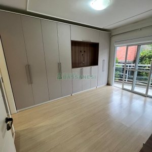 Apto Mobiliado com 250m², 3 dormitórios, 2 vagas, no bairro Floresta em Caxias do Sul para Alugar