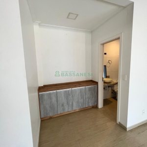 Apto Mobiliado com 250m², 3 dormitórios, 2 vagas, no bairro Floresta em Caxias do Sul para Alugar