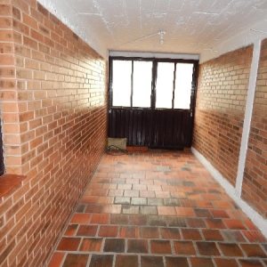 Casa com 265m², 4 dormitórios, 1 vaga, no bairro Panazzolo em Caxias do Sul para Comprar