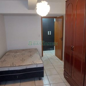 Apto Mobiliado com 42m², 1 dormitório, no bairro Lourdes em Caxias do Sul para Alugar