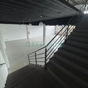 Loja com 360m², no bairro Esplanada em Caxias do Sul para Alugar