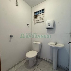Loja com 360m², no bairro Esplanada em Caxias do Sul para Alugar