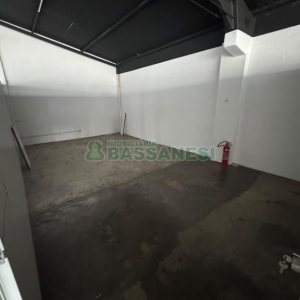 Loja com 360m², no bairro Esplanada em Caxias do Sul para Alugar